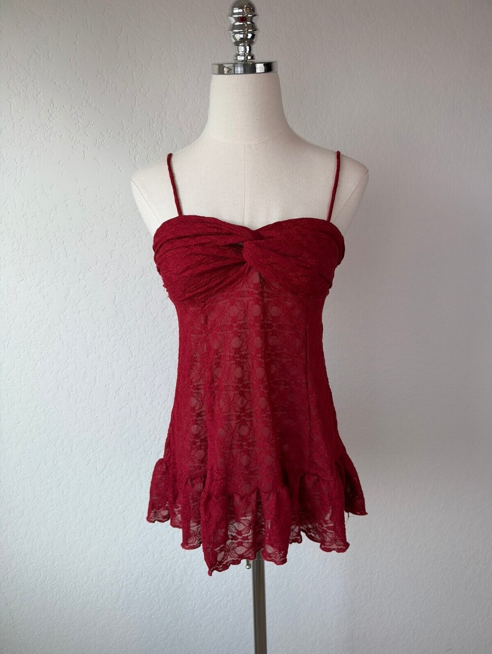 H+H Burgundy Red Lace Babydoll Tank Top Sheer Tie Back Size Medium Whimsigoth M